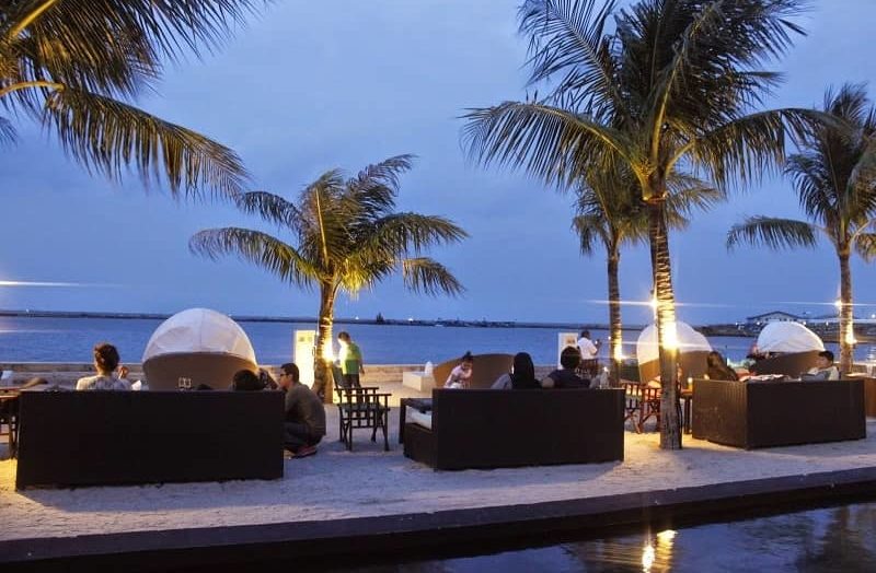 7 Restoran di Jakarta dengan Pemandangan Laut Bikin Mata Dan Hati Seger Kembali