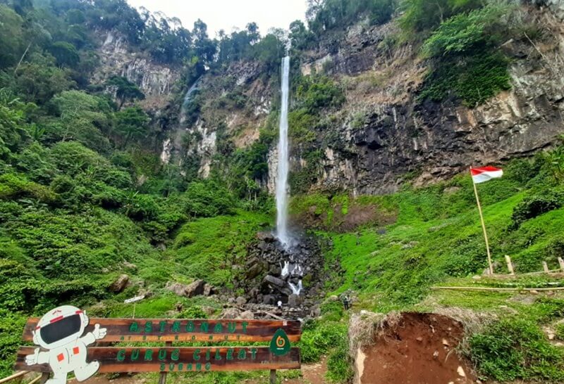 10 Curug di Subang, Kesegarannya Bikin Nggak Mau pulang