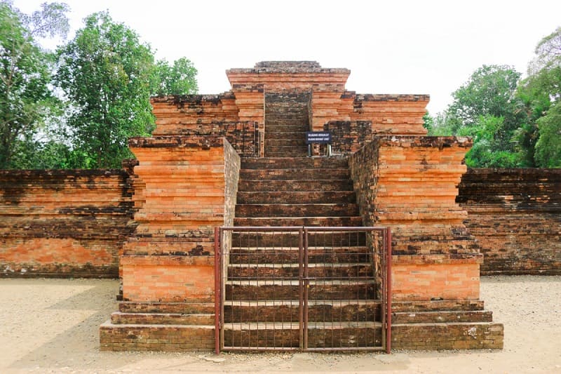 Wisata Sejarah Jelajahi 10 Candi di Jambi