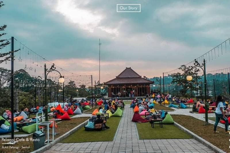 10 Cafe di Sentul, Lokasinya Adem Dengan Pemandangan Kece!