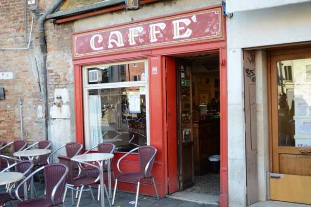 10 Cafe Terkenal di Venice Enak Buat Nongkrong